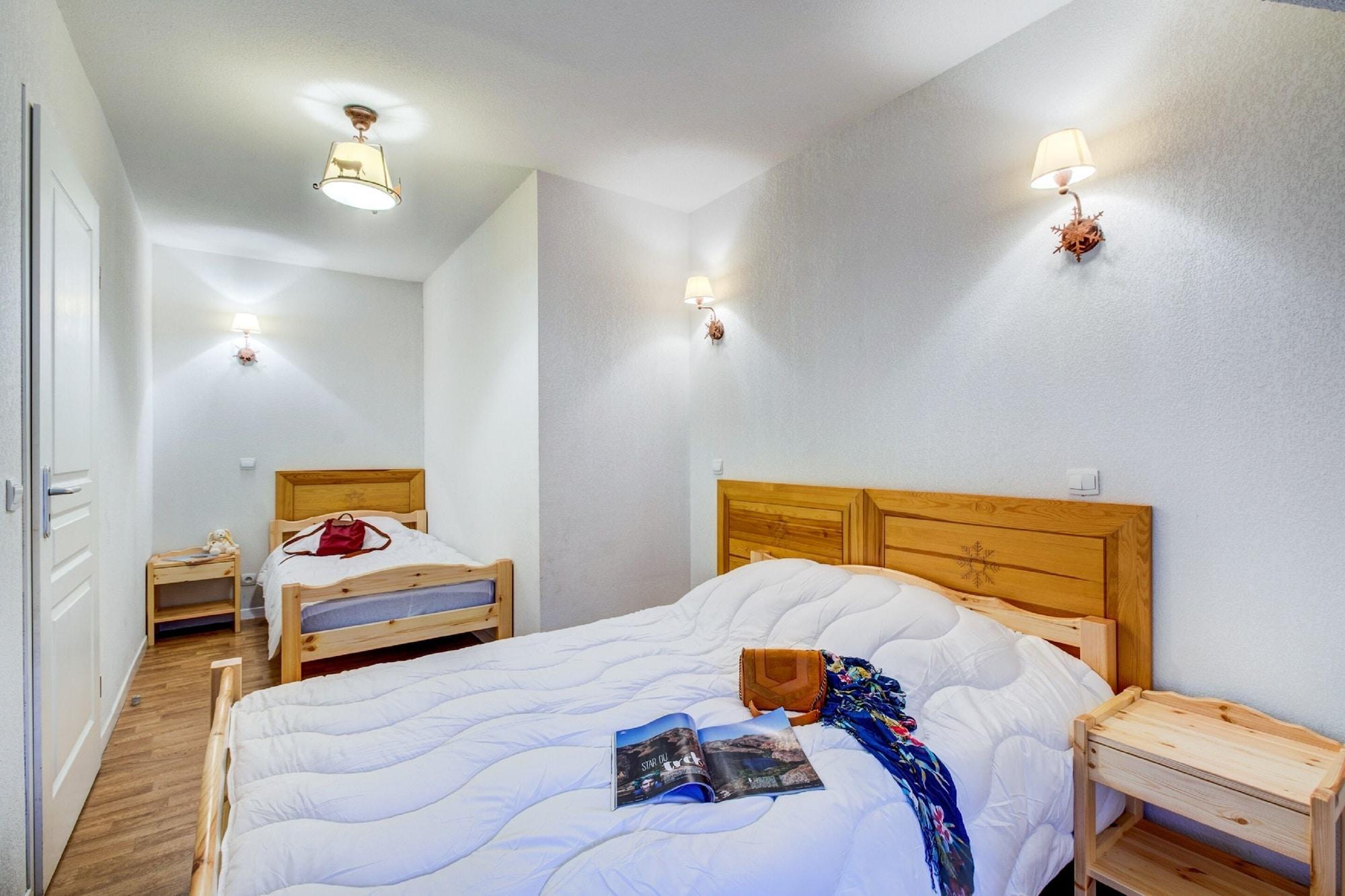 Vacanceole - Residence Illixon Bagnères-de-Luchon Екстериор снимка