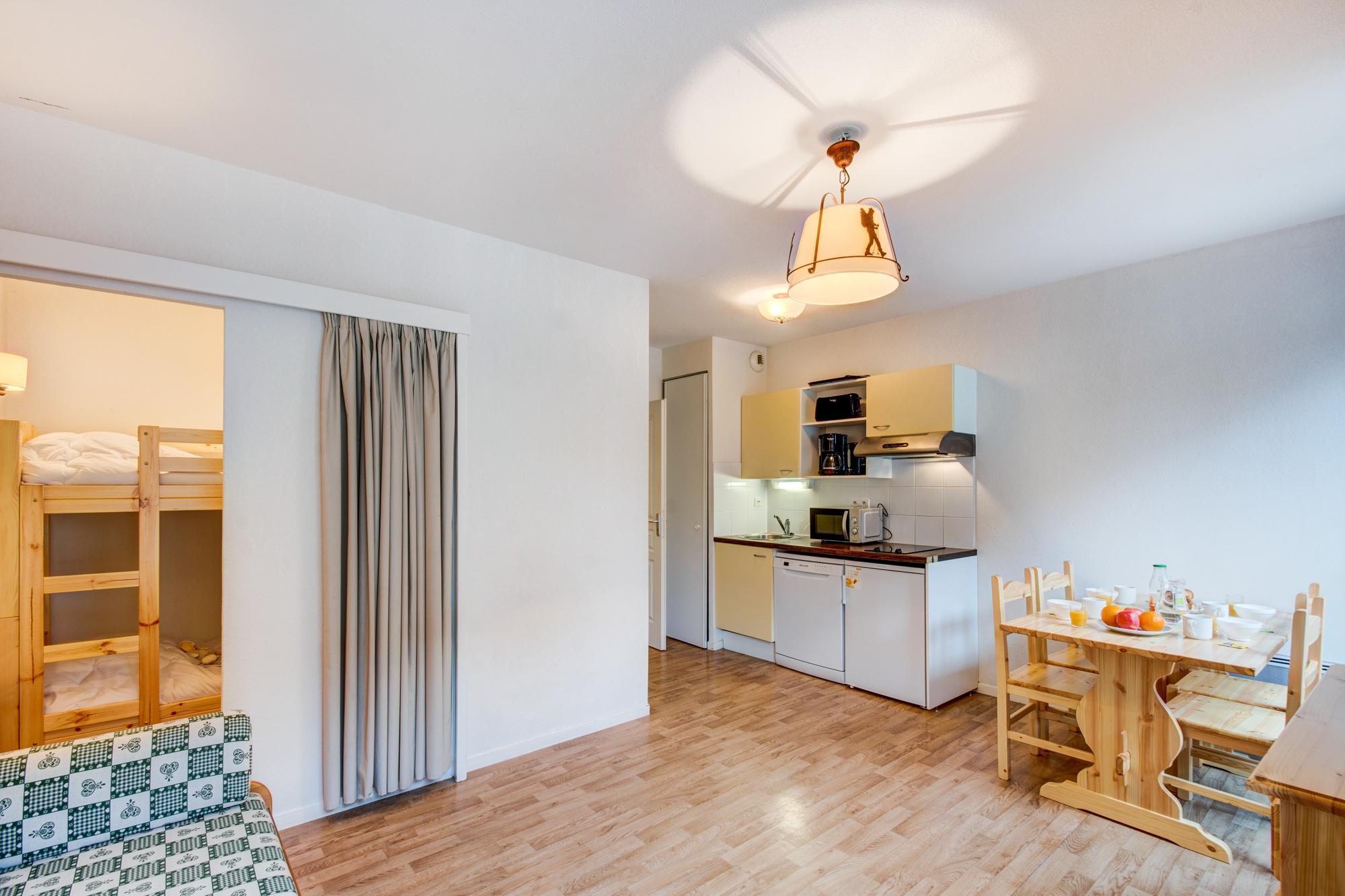 Vacanceole - Residence Illixon Bagnères-de-Luchon Екстериор снимка