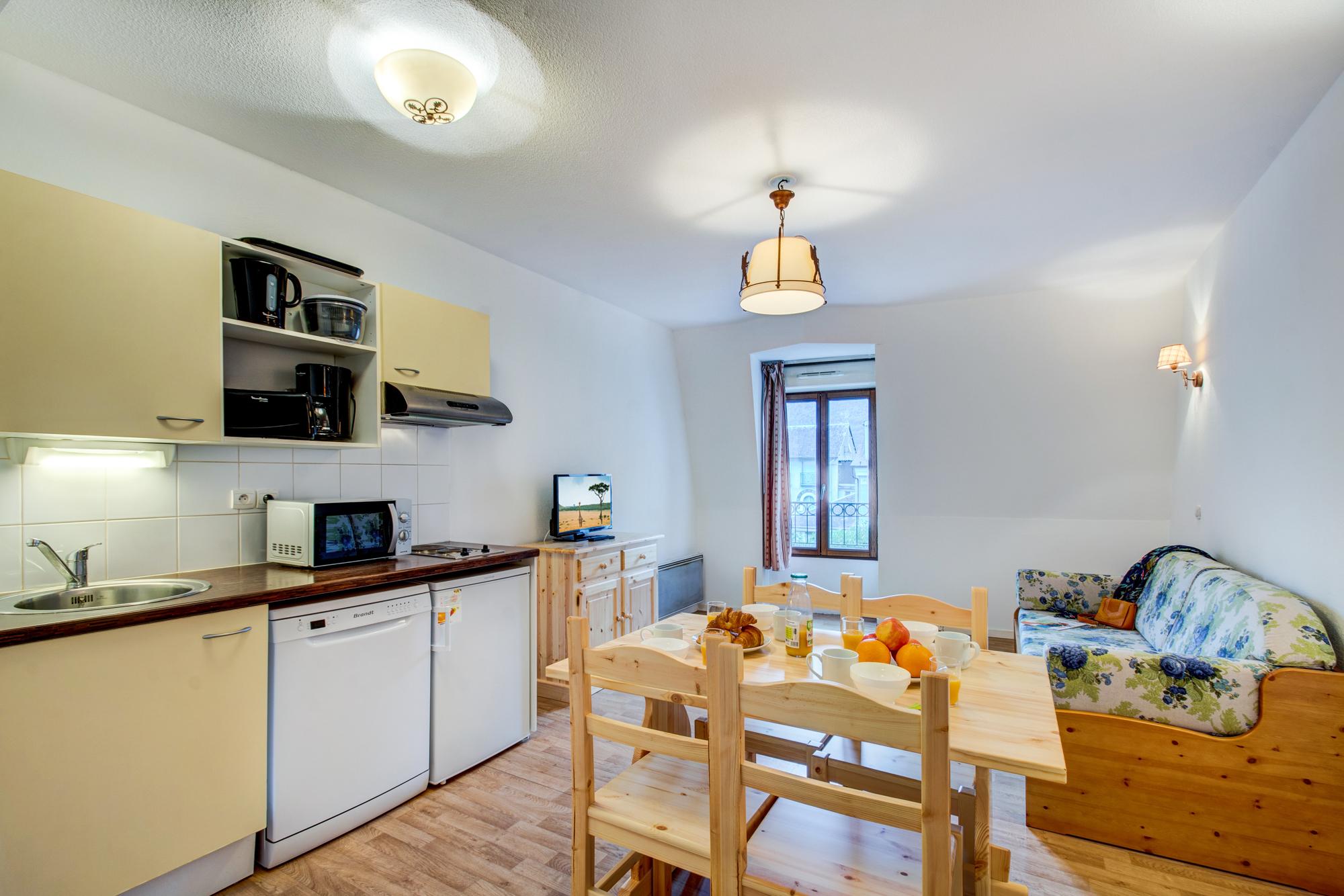 Vacanceole - Residence Illixon Bagnères-de-Luchon Екстериор снимка