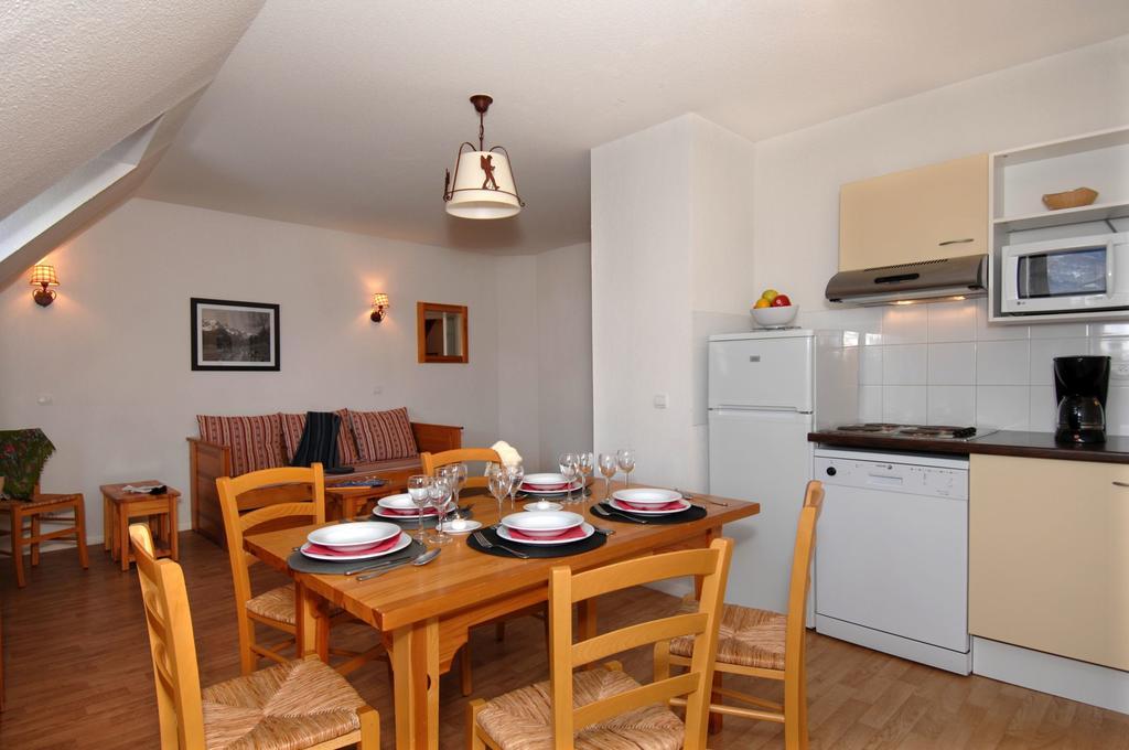 Vacanceole - Residence Illixon Bagnères-de-Luchon Екстериор снимка