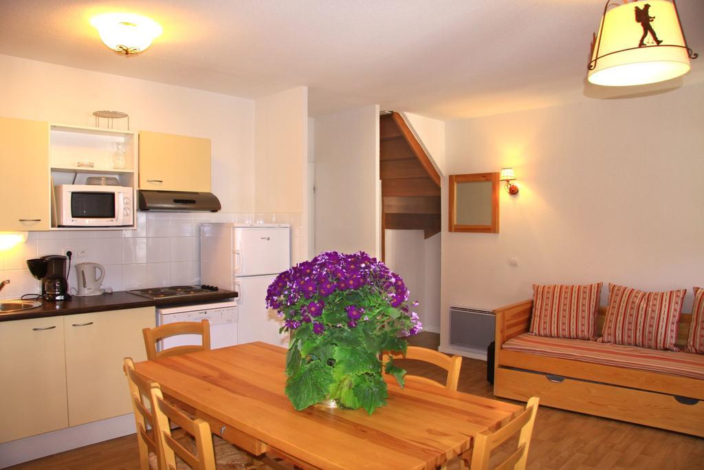 Vacanceole - Residence Illixon Bagnères-de-Luchon Екстериор снимка