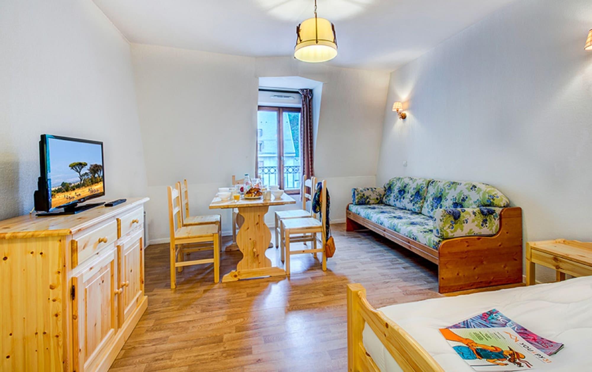 Vacanceole - Residence Illixon Bagnères-de-Luchon Екстериор снимка